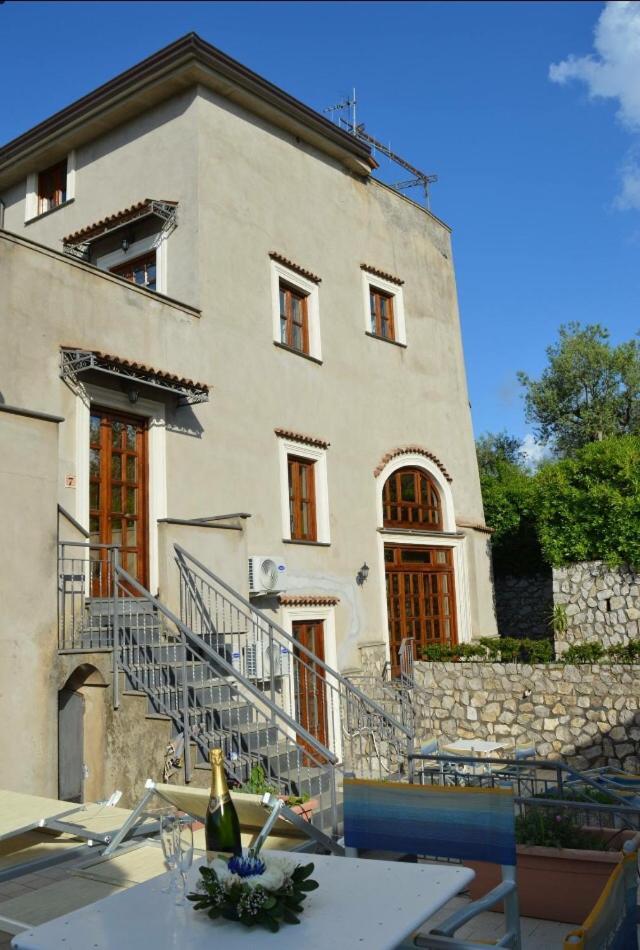 Il Casale Del Golfo Apartment Vico Equense Luaran gambar